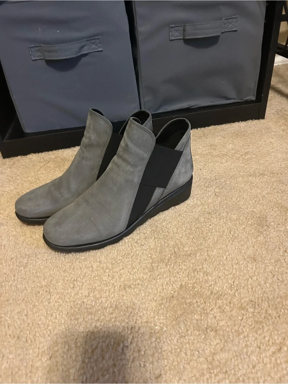 New THE FLEXX women’s Grey Chukka Boots with Black Elastic Panels 7.5